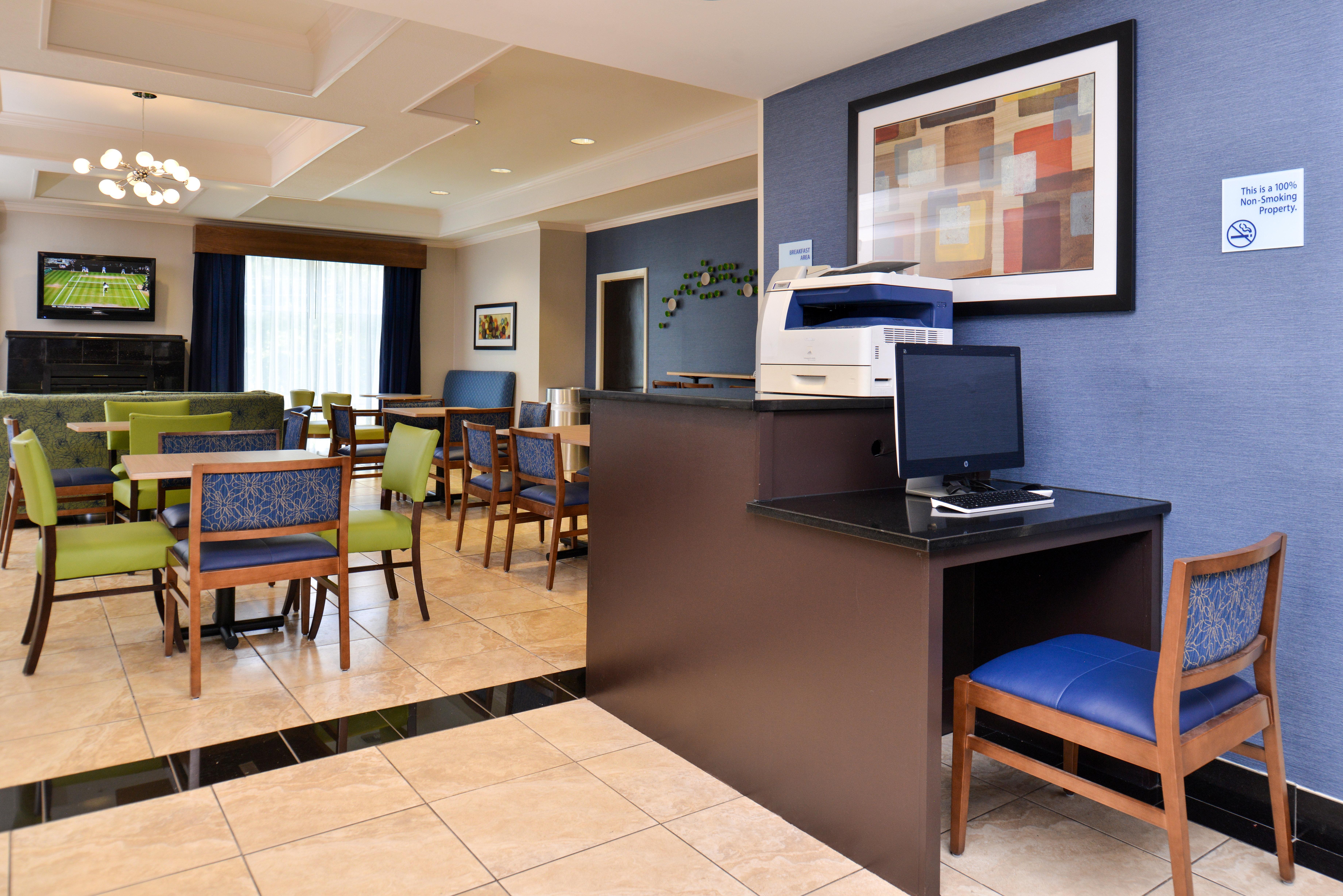 Holiday Inn Express & Suites San Antonio South Екстер'єр фото