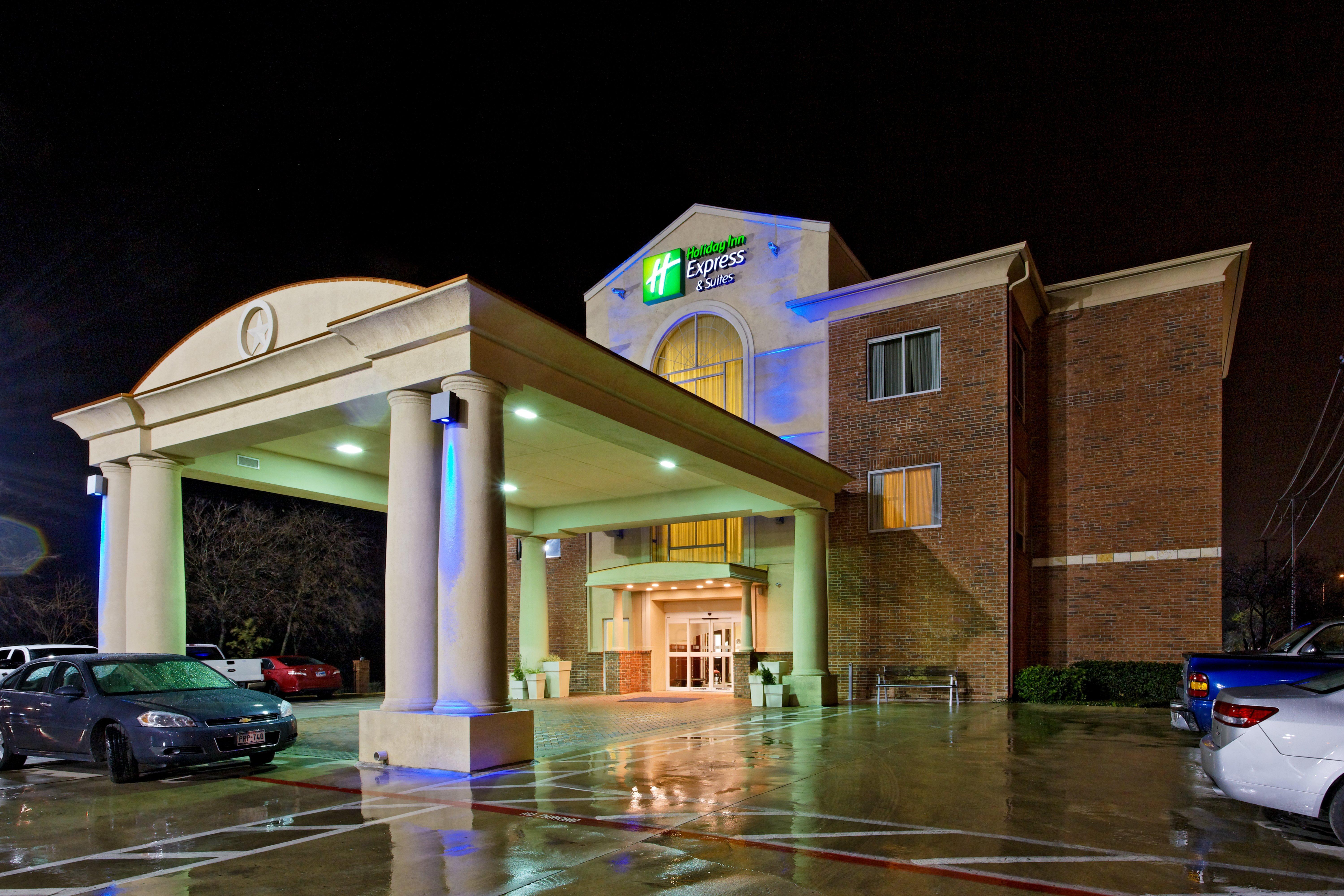 Holiday Inn Express & Suites San Antonio South Екстер'єр фото