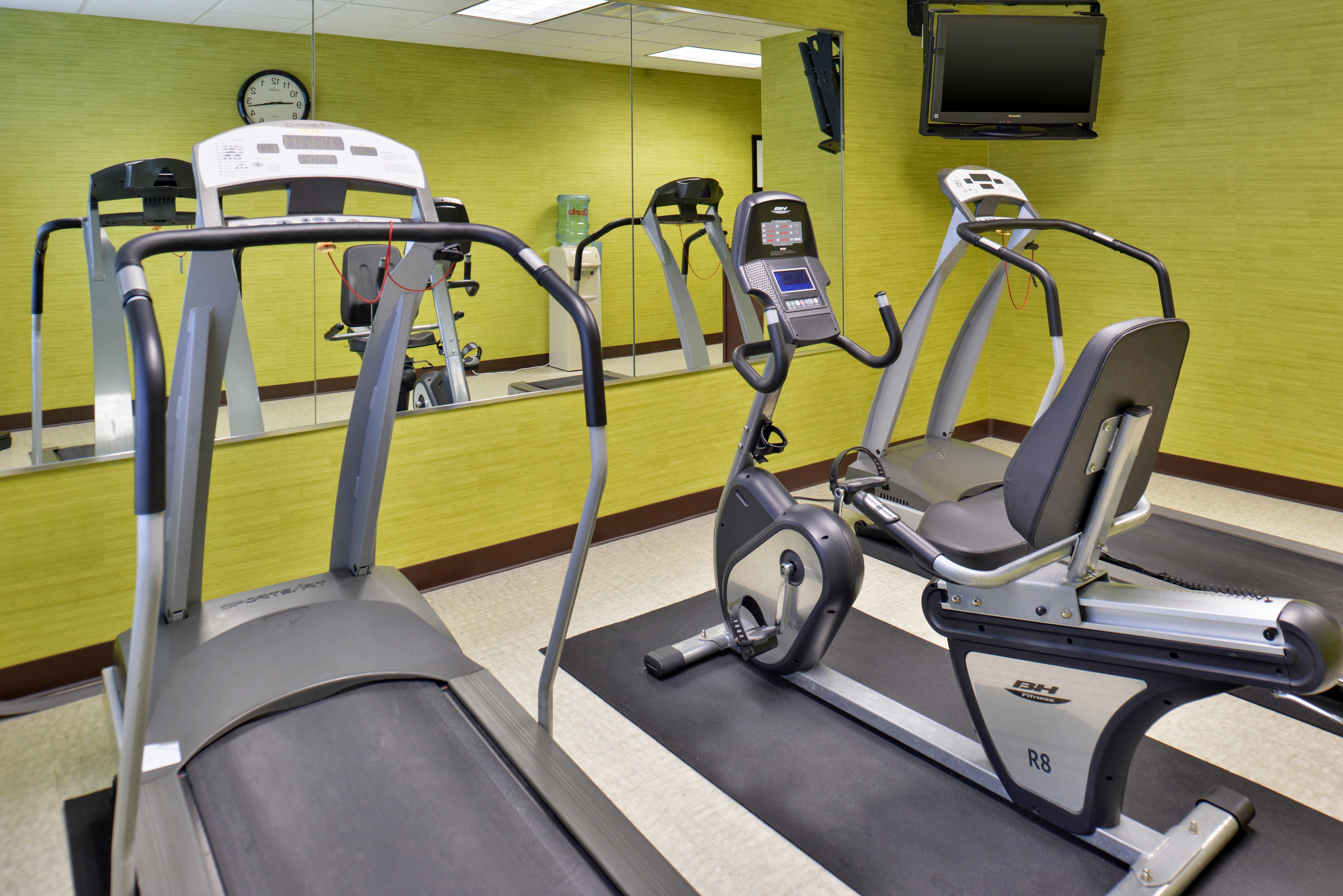 Holiday Inn Express & Suites San Antonio South Екстер'єр фото
