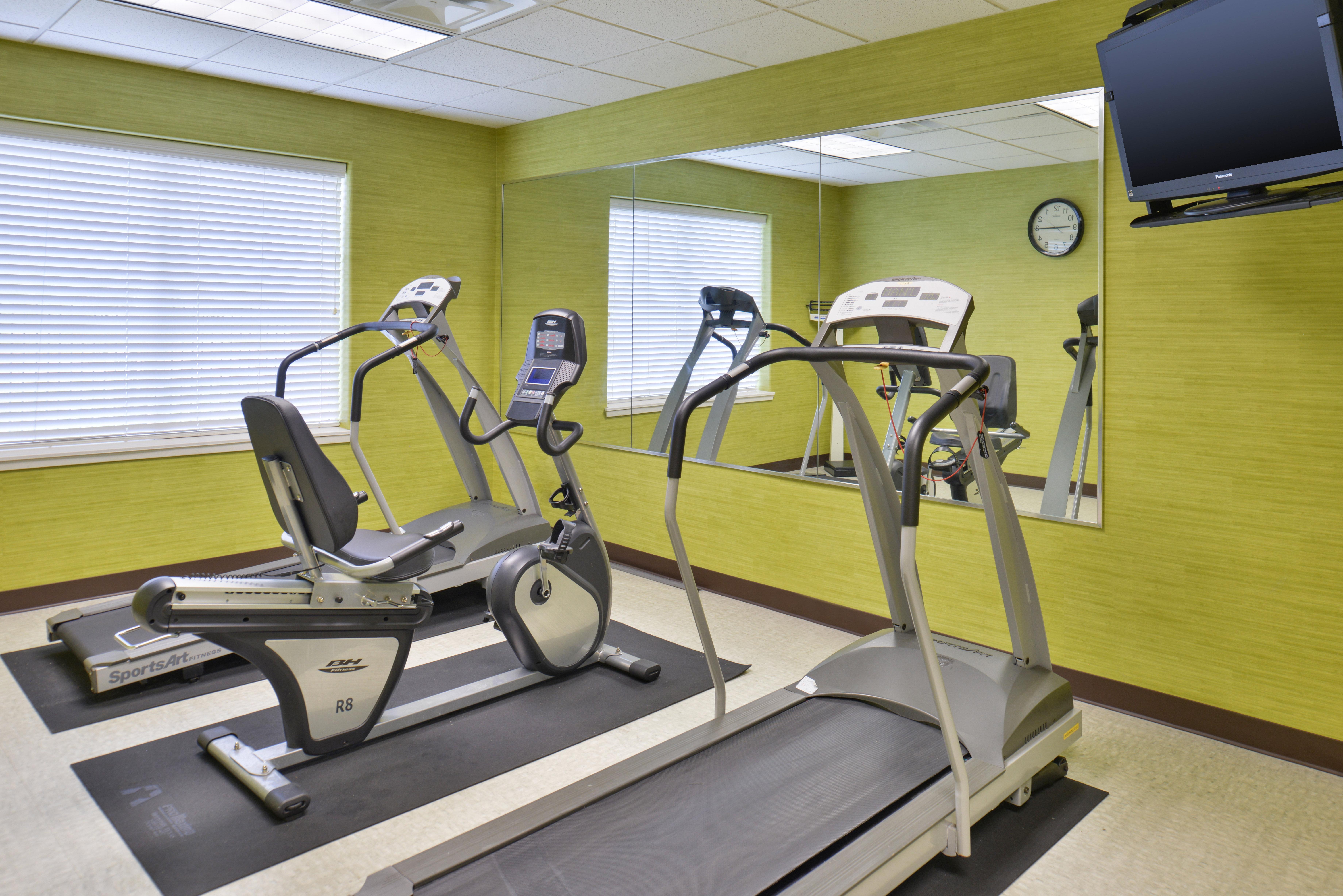 Holiday Inn Express & Suites San Antonio South Екстер'єр фото