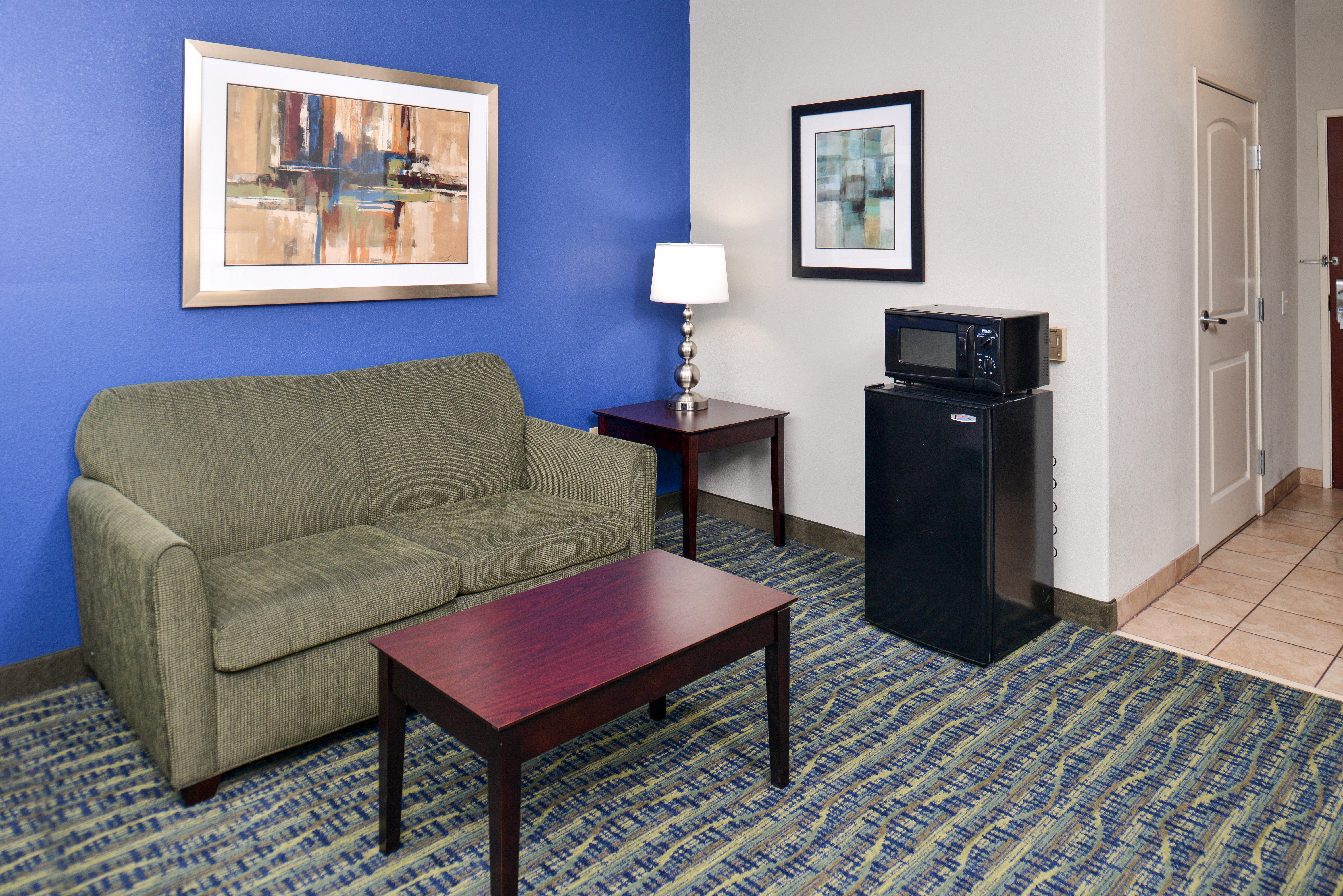 Holiday Inn Express & Suites San Antonio South Екстер'єр фото